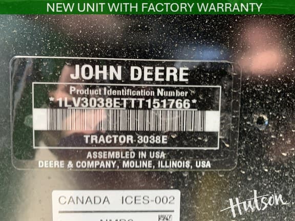 Image of John Deere 3038E equipment image 4