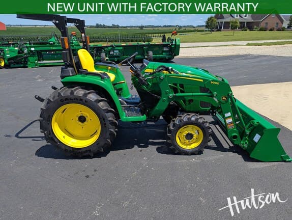 Image of John Deere 3038E equipment image 2