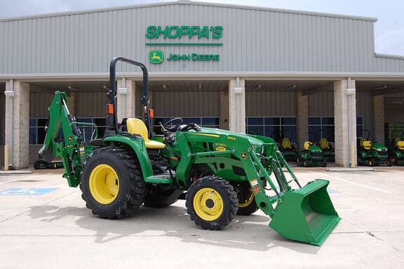 Image of John Deere 3038E equipment image 4