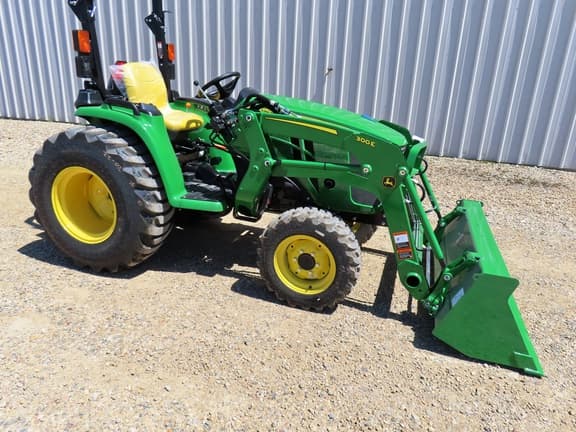 Image of John Deere 3038E Primary image