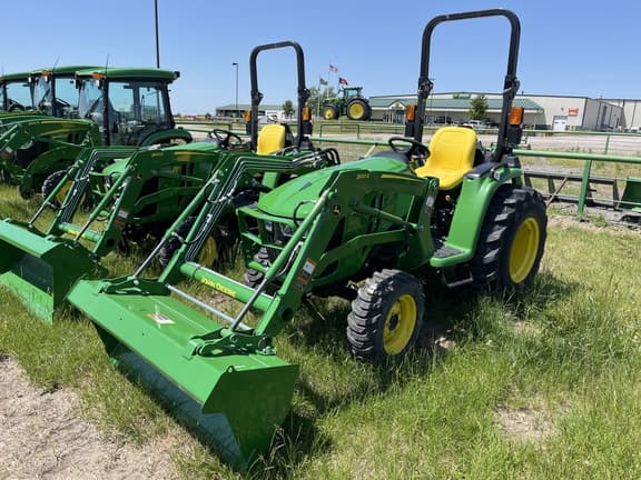 Image of John Deere 3038E equipment image 2