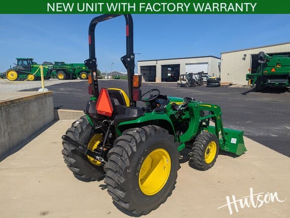 Image of John Deere 3038E equipment image 2