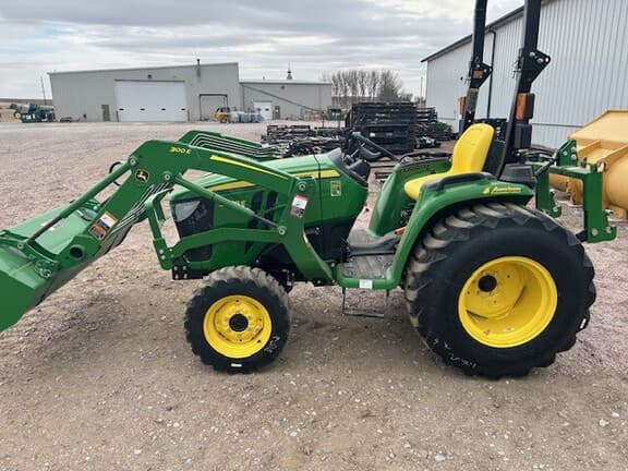 Image of John Deere 3038E equipment image 1