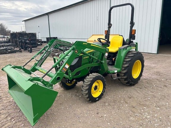 2026 John Deere 3038E Equipment Image0