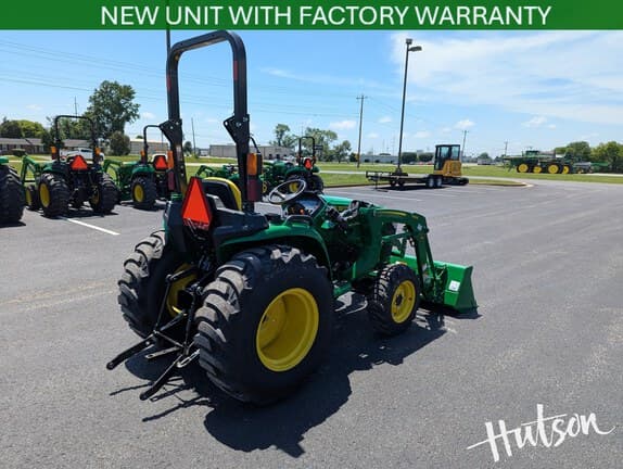 Image of John Deere 3038E equipment image 3