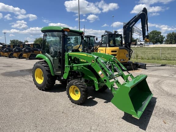 Image of John Deere 3039R equipment image 2