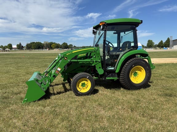 2026 John Deere 3039R Equipment Image0