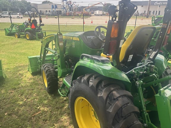 2026 John Deere 3039R Equipment Image0