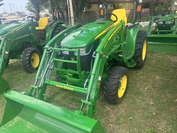 Image of John Deere 3039R equipment image 1