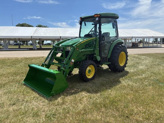 2026 John Deere 3039R Equipment Image0