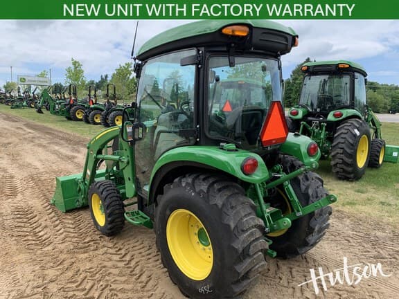 Image of John Deere 3039R equipment image 3