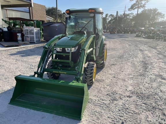 Image of John Deere 3039R equipment image 4