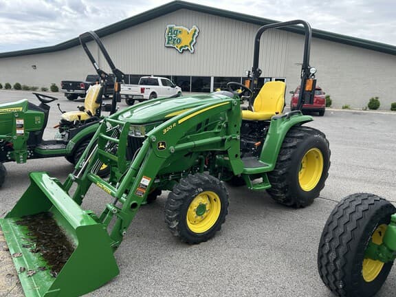 Image of John Deere 3039R Image 0