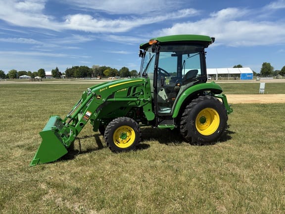 2026 John Deere 3039R Equipment Image0