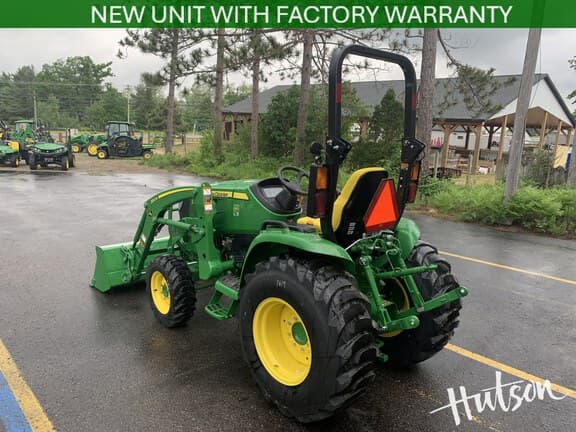 Image of John Deere 3039R equipment image 3