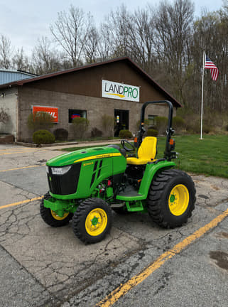 Image of John Deere 3046R Primary Image