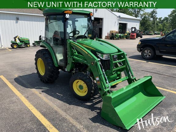 Image of John Deere 3046R equipment image 2