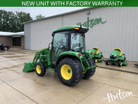 Image of John Deere 3046R equipment image 2