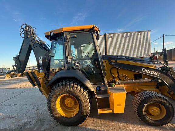Image of John Deere 310P equipment image 4
