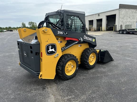 Image of John Deere 316P equipment image 3