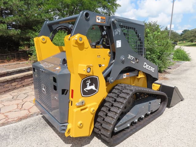 Image of John Deere 317P equipment image 2