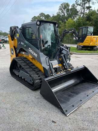 Image of John Deere 317P equipment image 4