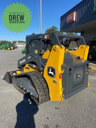 Image of John Deere 317P equipment image 4