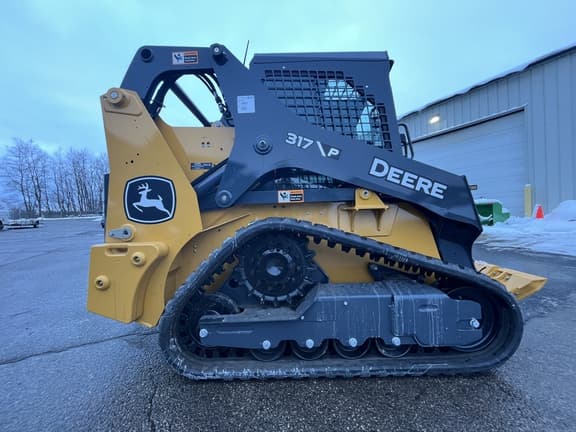 Image of John Deere 317P equipment image 2