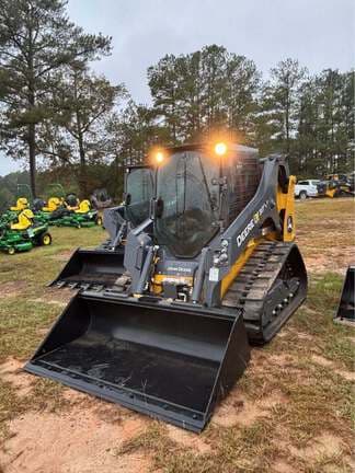 Image of John Deere 317P equipment image 1