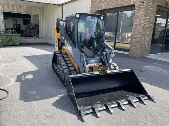 Image of John Deere 317G equipment image 1