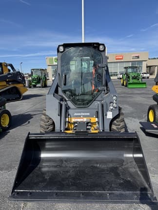 Image of John Deere 318P equipment image 2