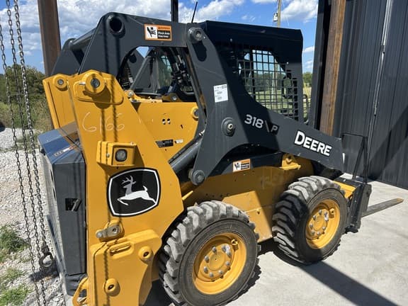 Image of John Deere 318P equipment image 2