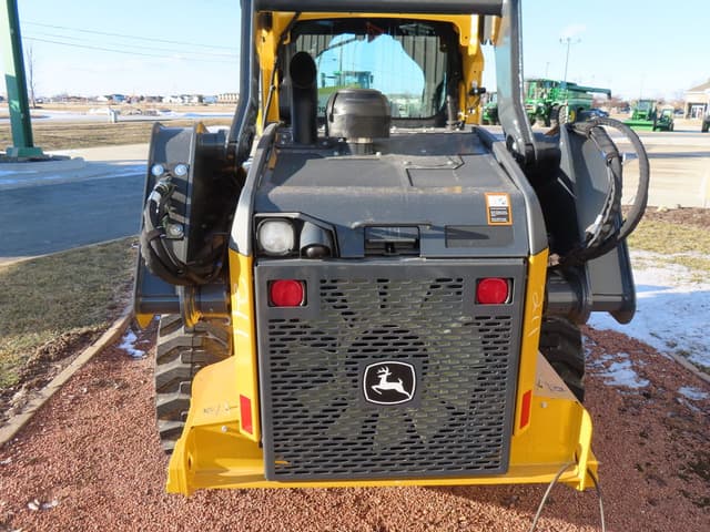 Image of John Deere 320G equipment image 2