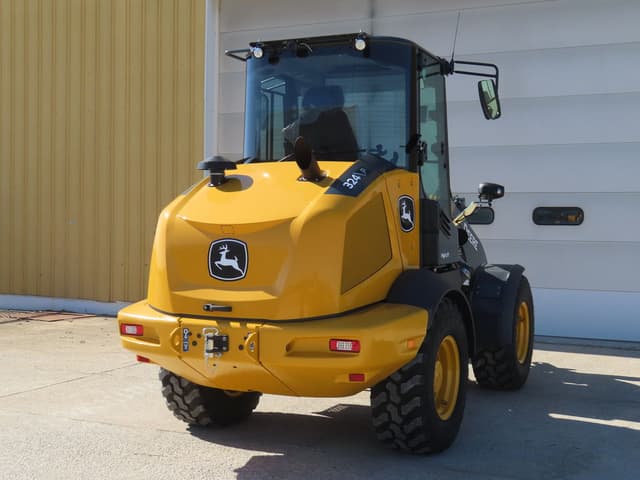 Image of John Deere 324P equipment image 3