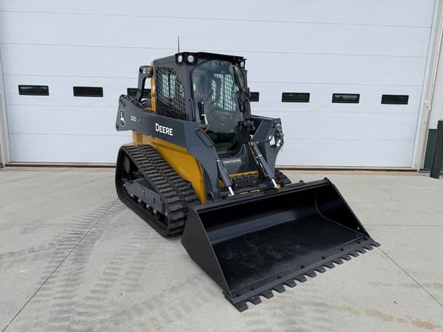 Image of John Deere 325P equipment image 2
