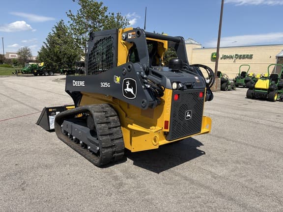 Image of John Deere 325G equipment image 4
