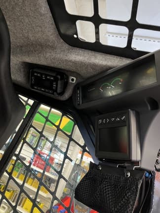 Image of John Deere 325G equipment image 2