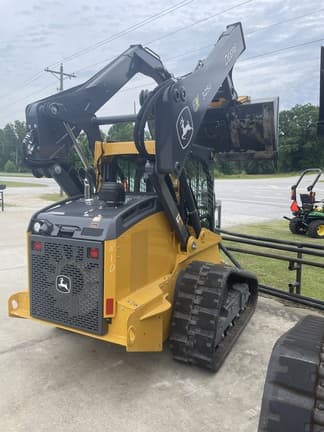 Image of John Deere 325G equipment image 1