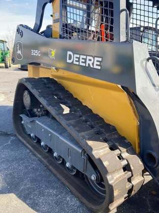 Image of John Deere 325G equipment image 3