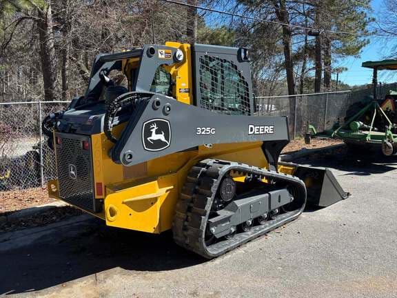 Image of John Deere 325G equipment image 1
