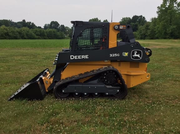 Image of John Deere 325G equipment image 1