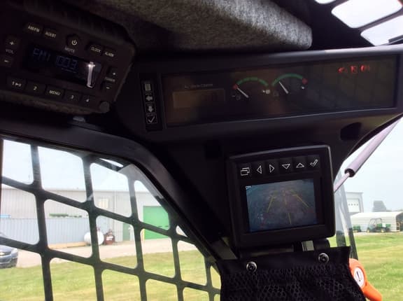 Image of John Deere 325G equipment image 4