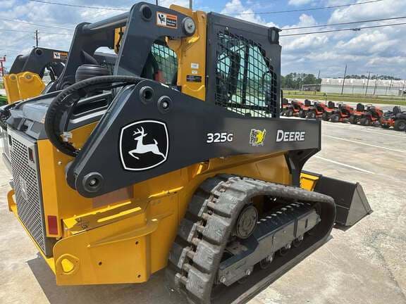 Image of John Deere 325G equipment image 1