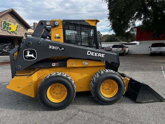Image of John Deere 330P equipment image 4