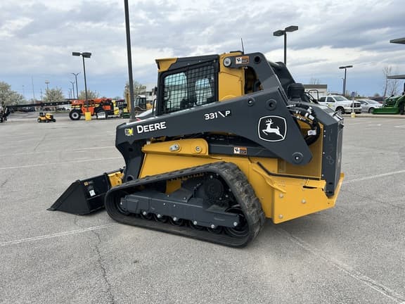 Image of John Deere 331 equipment image 1