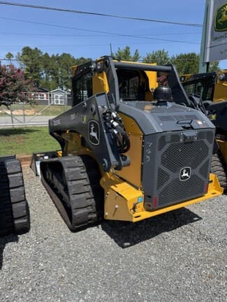 Image of John Deere 331P equipment image 2