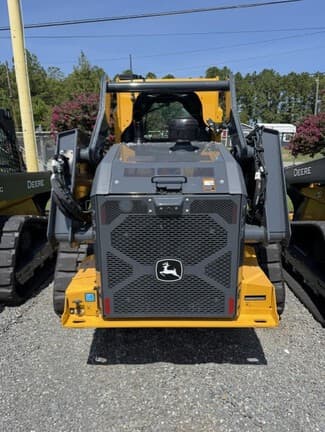 Image of John Deere 331P equipment image 3