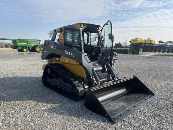 Image of John Deere 331P equipment image 2