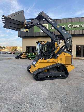 Image of John Deere 333P equipment image 3