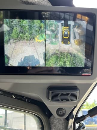 Image of John Deere 333P equipment image 2